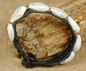 Preview: Afrika Armband - Leder mit Kauri Muscheln