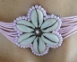 Preview: Pink Choker Kette - Blüte aus Kauri Muscheln