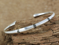 Preview: Schmale Tuareg Armspange - Silber mit Ebenholz