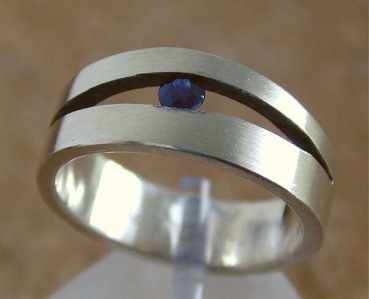Silber Ring mit Saphir
