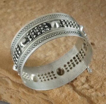 Älterer Tuareg Armreif - Getragener Tuaregschmuck