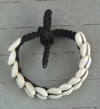 Preview: Afrika Armband mit Kauri Muscheln