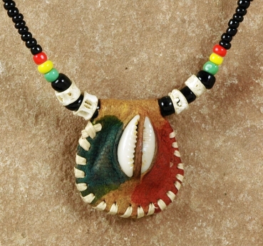 Afrika Kette - Amulett mit Kauri Muschel