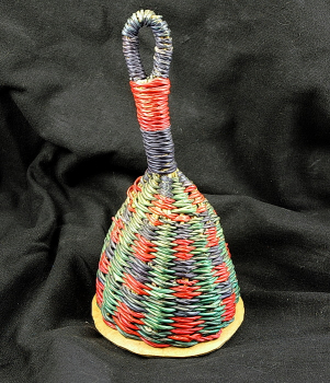 Afrikanisches Rhytmusinstrument / Rassel / Shekere