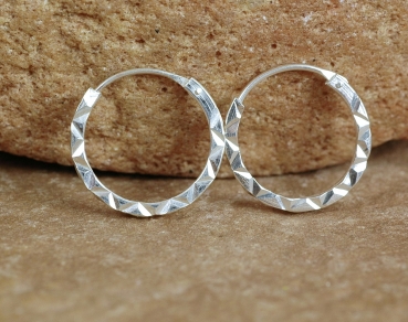 Creolen aus Silber 925 - Facettiert & Glänzend - 16 mm