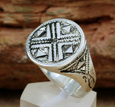 Preview: Dekorativer Tuareg Ring aus Silber - Tuareg Schmuck
