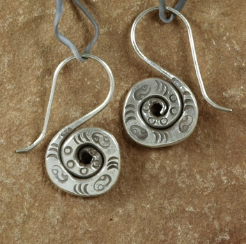 Dekorative Silber Ohrringe - Spiral Design