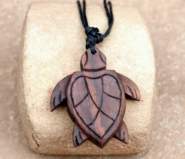 Halskette / Kette mit Holz Anhänger - Schildkröte