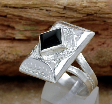 Handgefertigter Tuareg Ring - Silber mit Onyx