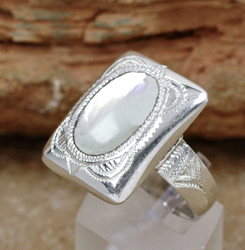 Handgefertigter Tuareg Ring - Silber mit Perlmutt