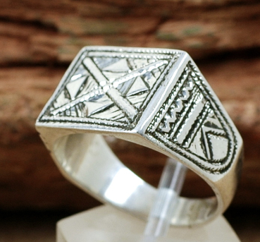 Preview: Massiver Tuareg Ring aus Silber - Tuaregschmuck