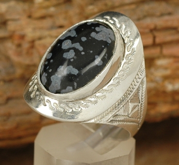Schöner Tuareg Silber Ring mit Schneeflocken Obsidian