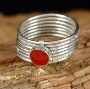 Tuareg Silber Ring mit rotem Achat - Tuaregschmuck