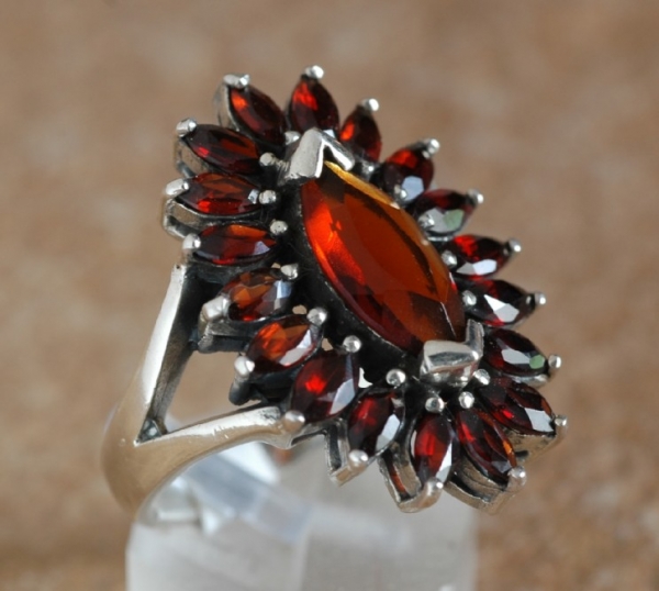 Silber Ring mit Granat