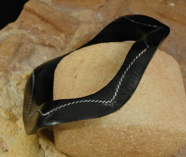 Afrika Armspange aus Ebenholz mit Metall Einlagen