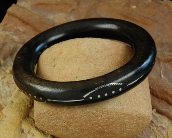 Afrika Armspange - Ebenholz mit Metall Fäden