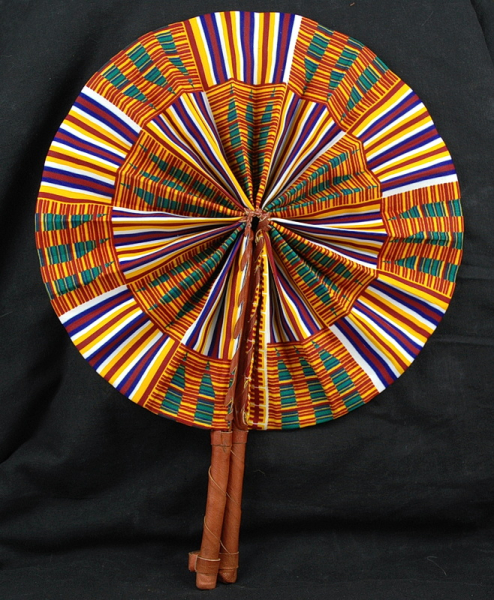 Afrika Fächer im traditionellen Kente Design