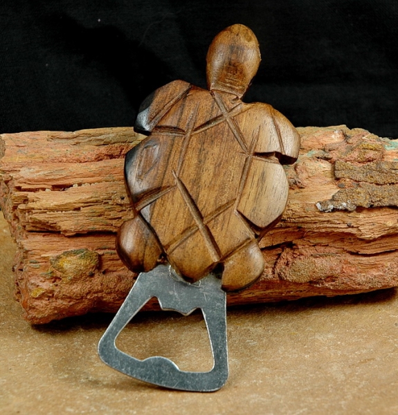 Afrika Flaschenöffner aus Holz - Schildkröte Motiv