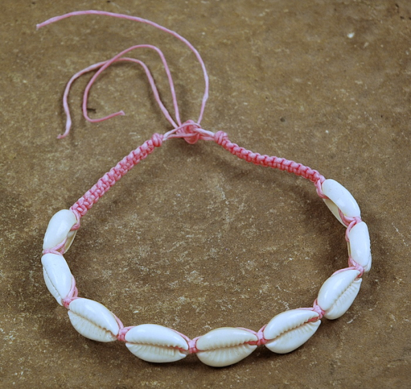 Afrika Fußkette in Pink - Rosa mit Kauri Muscheln
