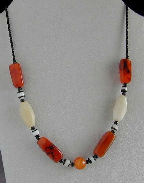 Afrika Halskette mit Achat Perlen - Tuaregschmuck