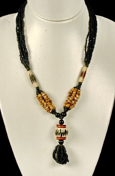 Afrikanische Halskette / Schmuck mit Knochen Perlen