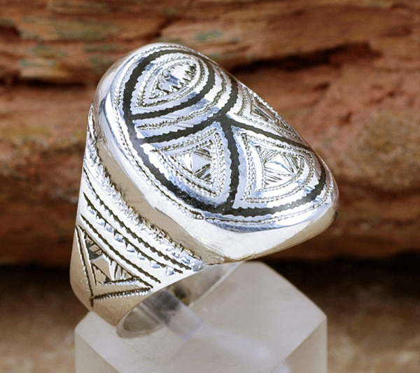 Ausgefallener Tuareg Ring - Silber mit Ebenholz