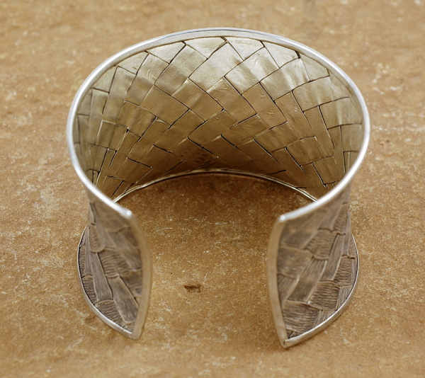 Breite Silber Armspange - Schönes Flechtmuster - Rückseite