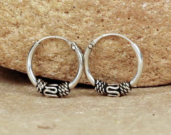 Creolen Silber 925 - Klein mit schönem Muster - 14 mm