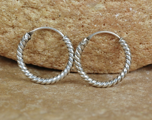 Creolen aus Silber 925 - Schön mit Muster - 18 mm