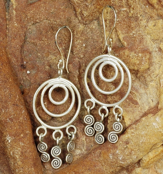 Dekorative Ohrringe aus Silber handgefertigt - Spirale