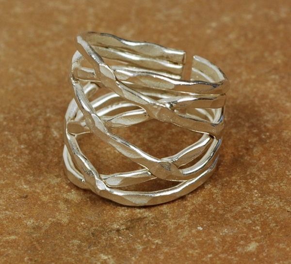 Extravaganter Silber Ring - Hammerschlag Design