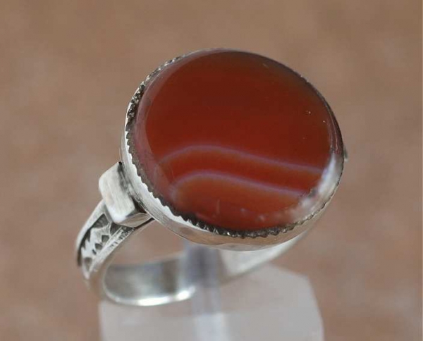 Extravaganter Tuareg Ring - Silber mit rotem Achat