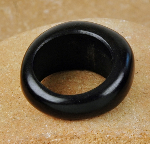 Fingerring / Ring aus Holz - Schöner Afrika Schmuck