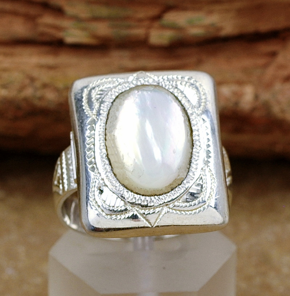 Handgefertigter Tuareg Ring - Silber mit Perlmutt