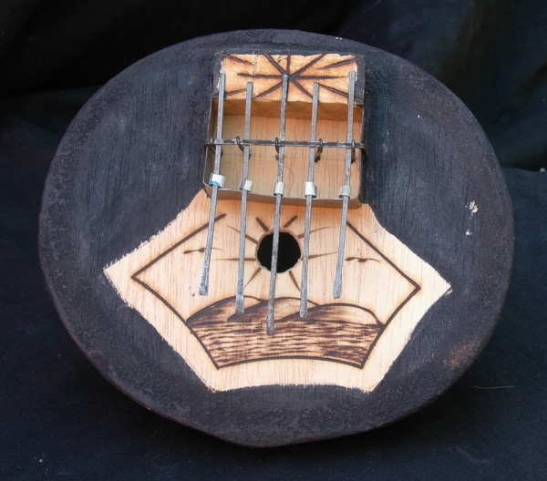 Kalimba / Daumenklavier / Carimba