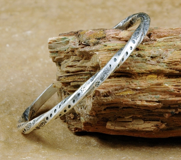 Massiver, gedrehter Tuareg Armreif aus Silber