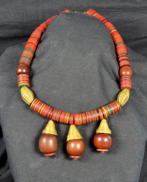 Moderne Afrika Halskette - Schmuck mit Bronze Perlen