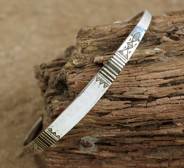 Tuareg Silber Armspange mit Ebenholz Einlagen