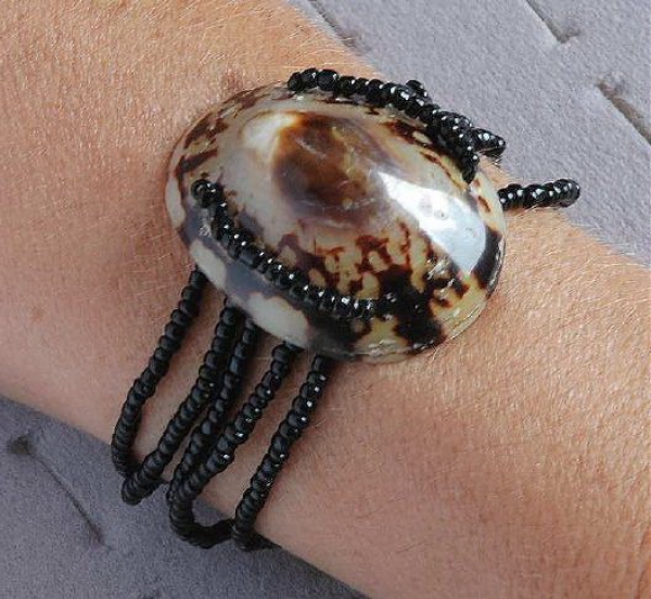 Schönes Natur Armband - Ausgefallene Muschel