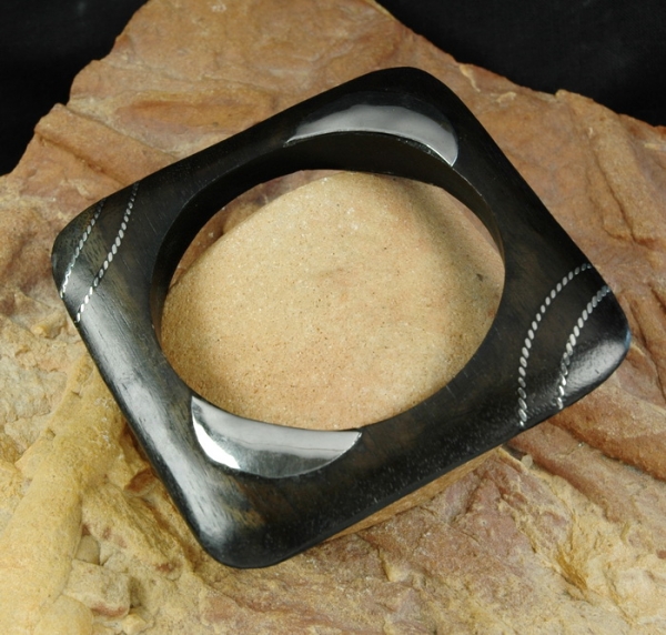 Tolle Afrika Armspange - Ebenholz mit Metall Einlagen