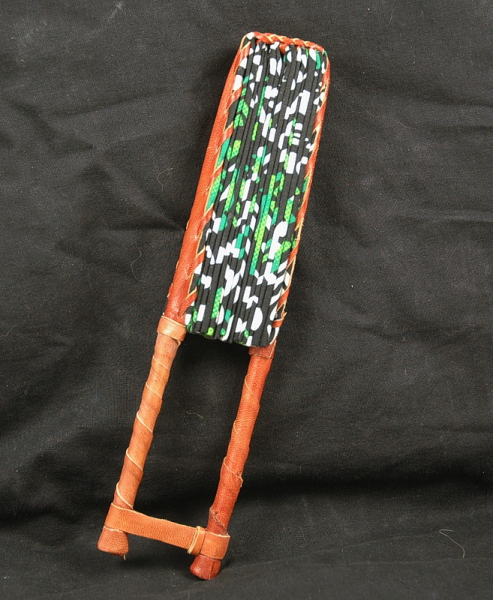 Toller Afrika Fächer in grün - Farbenfroh & Leuchtend - zugeklappt