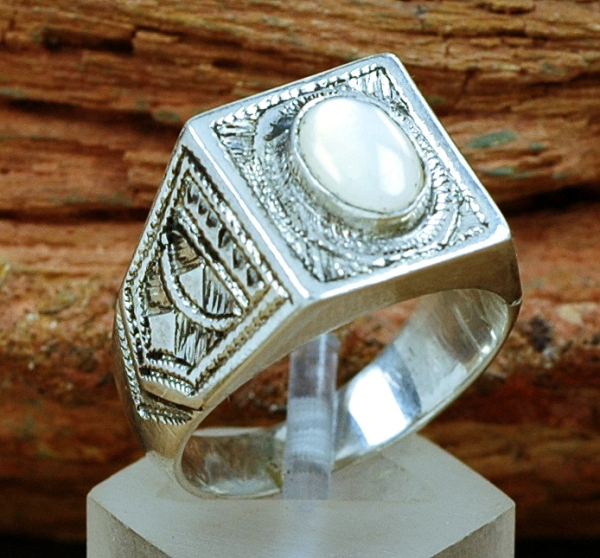Tuareg Ring - Silber und Mondstein - Tuaregschmuck