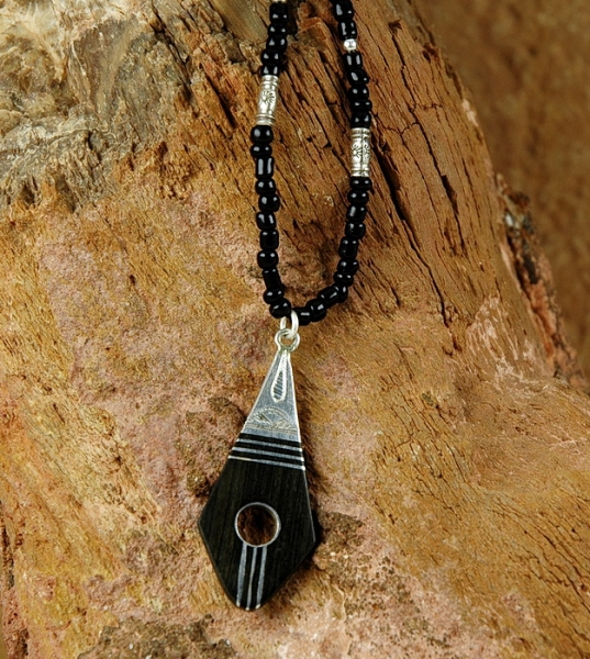 Tuaregschmuck - Ebenholz Anhänger & Silber Einlagen