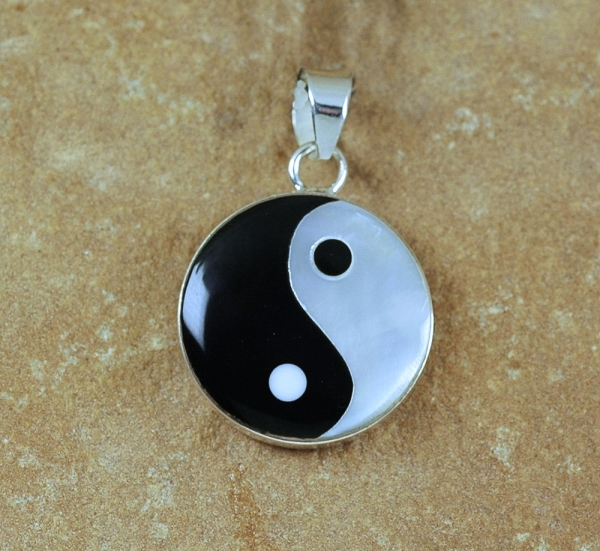 Yin Yang - Schöner, zierlicher Silber Anhänger