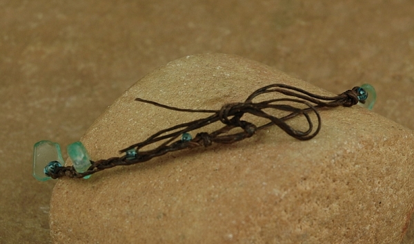 Zierliche Fußkette / Fußkettchen - Jade mit Glasperlen - Verschluss